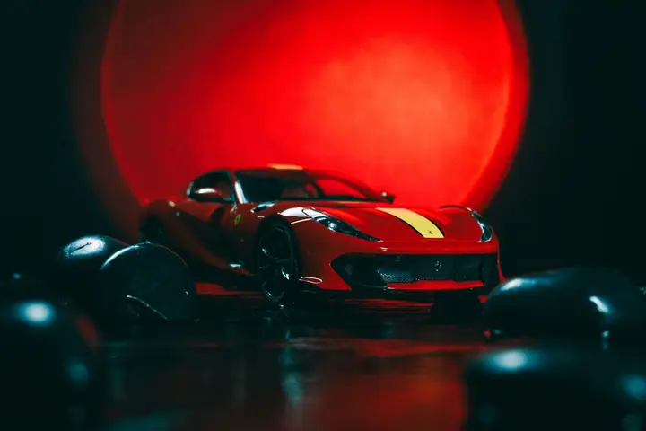 Ferrari 812 Competizione a escala 1:18
