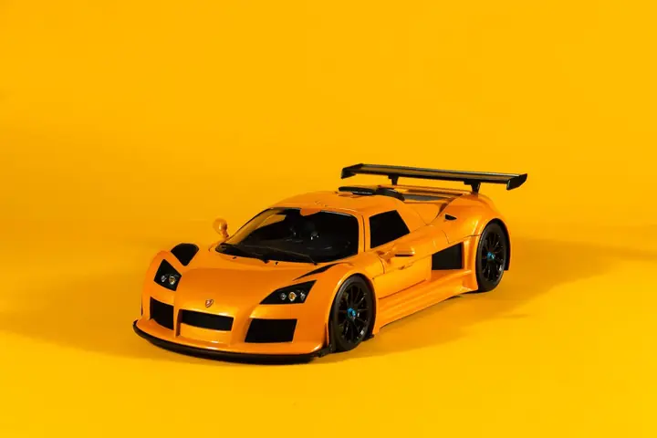 Gumpert Apollo S a escala 1:18, foto 8