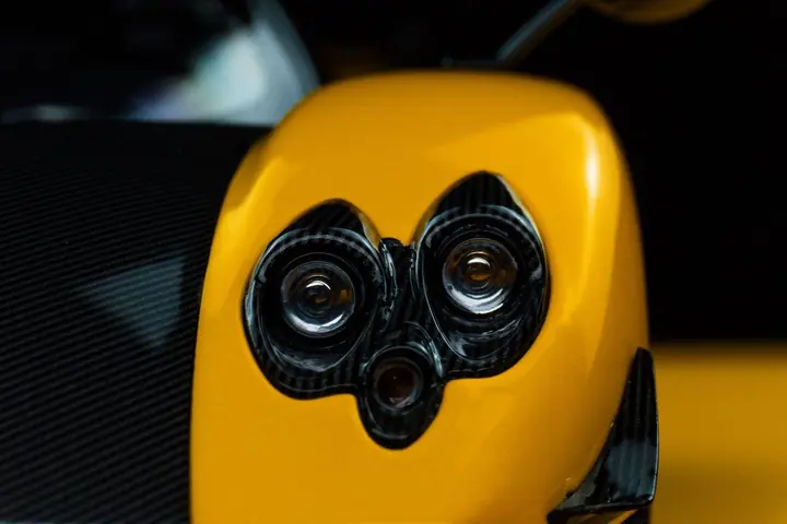 Pagani Zonda Cinque Roadster a escala 1:18, foto 4