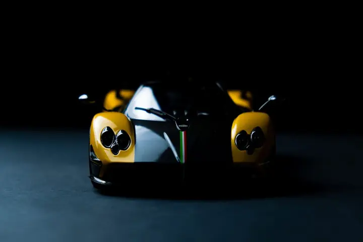 Pagani Zonda Cinque Roadster a escala 1:18, foto 10
