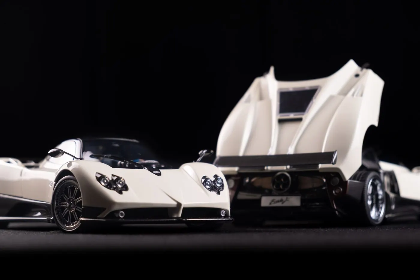 Pagani Zonda F a escala 1:18