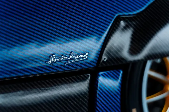 Pagani Zonda HP Barchetta a escala 1:18, foto 6