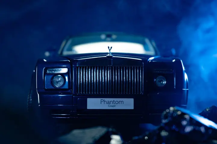 Rolls-Royce Phantom Coupé a escala 1:18, foto 2